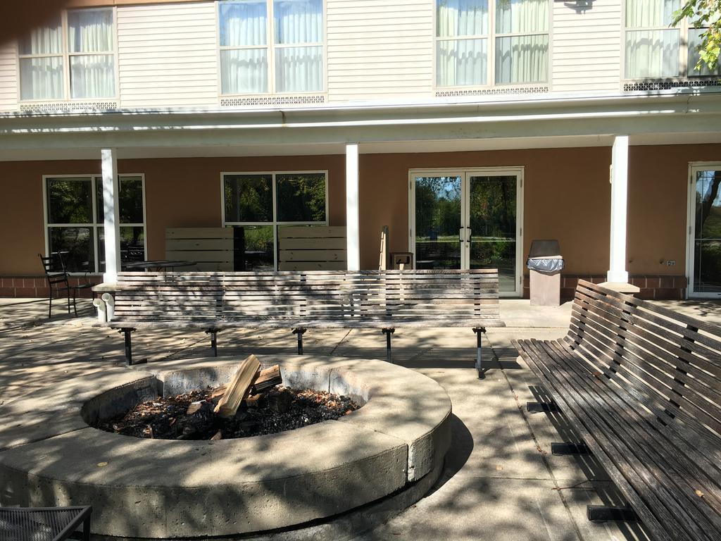 Norwood Inn And Suites Chaska Luaran gambar