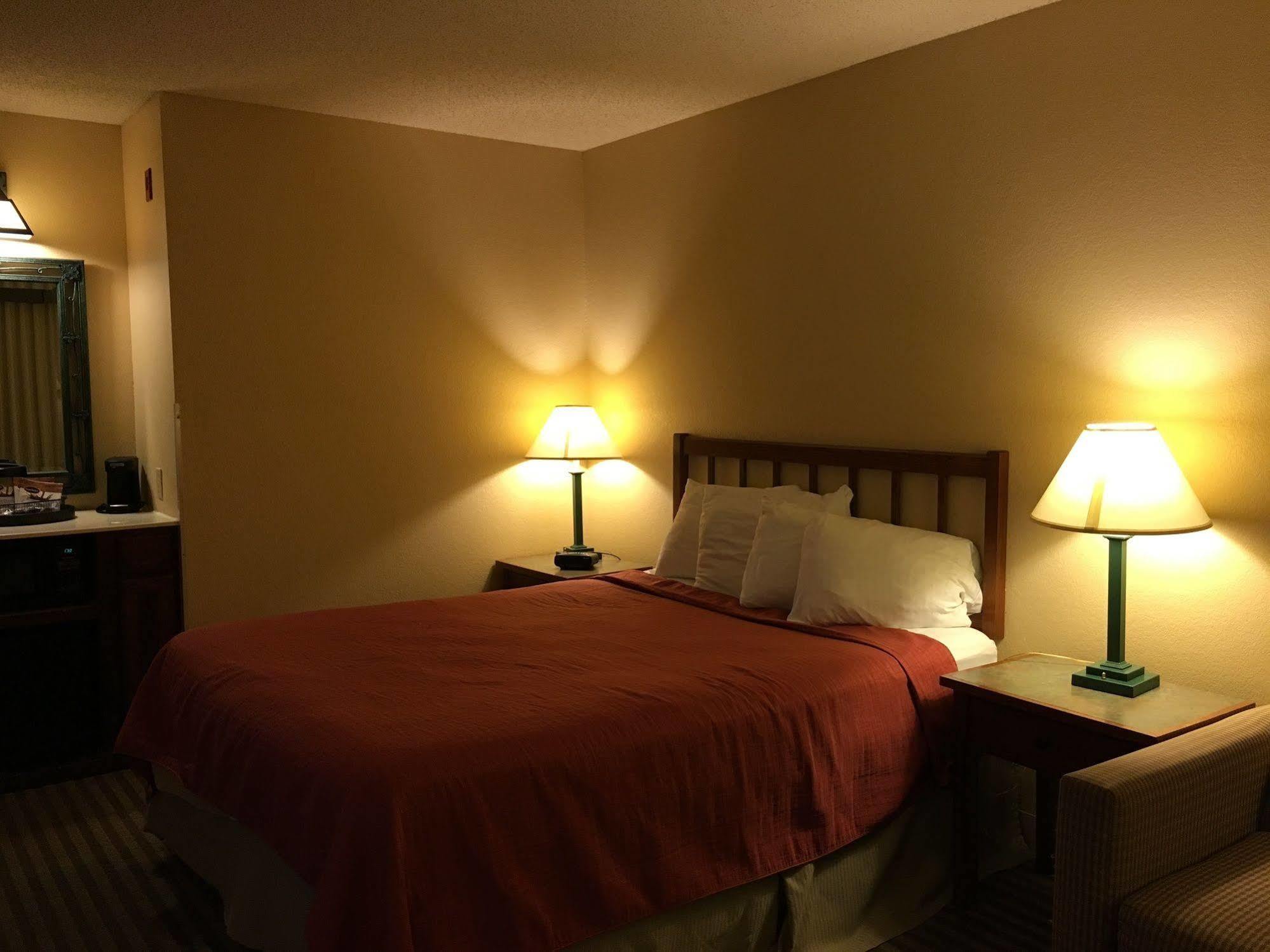 Norwood Inn And Suites Chaska Luaran gambar
